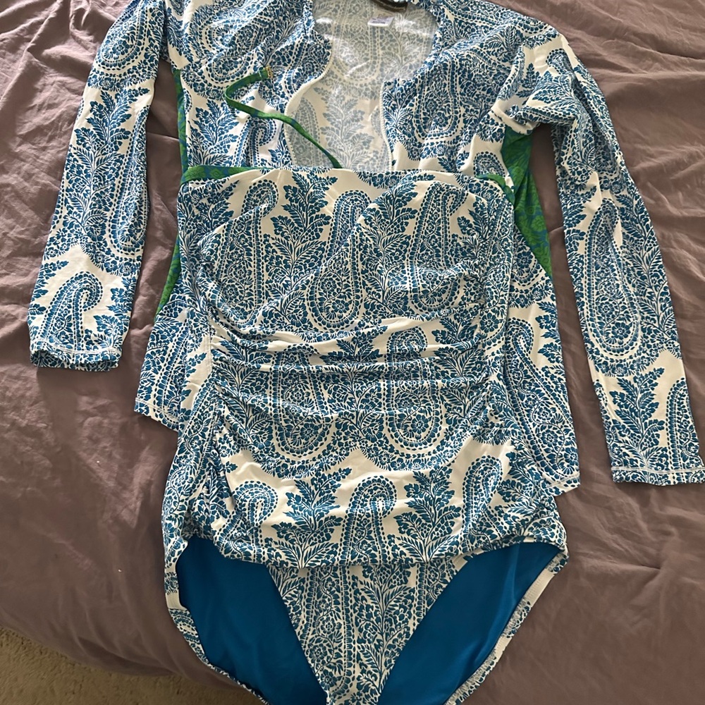 Tommy Bahama Blue and White One Piece Swimwear